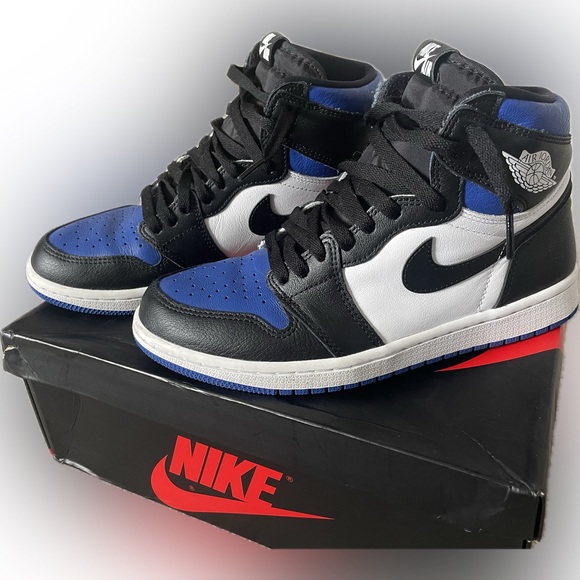 Nike Air Jordan 1 retro high women’s 7.5 - Picture 3 of 6